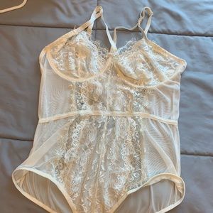 Lace body suit (never worn)